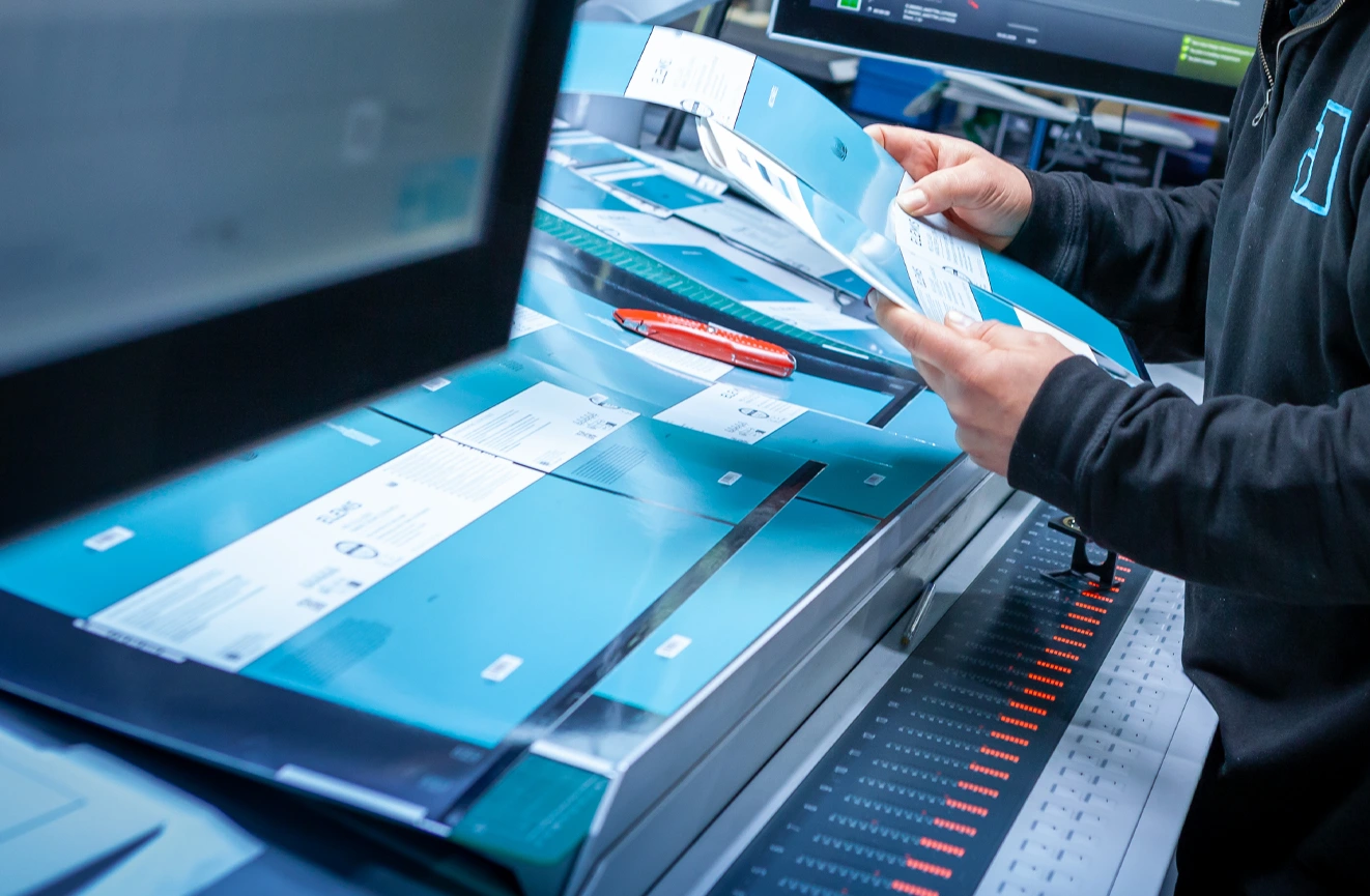 Colour management of cartons and packaging